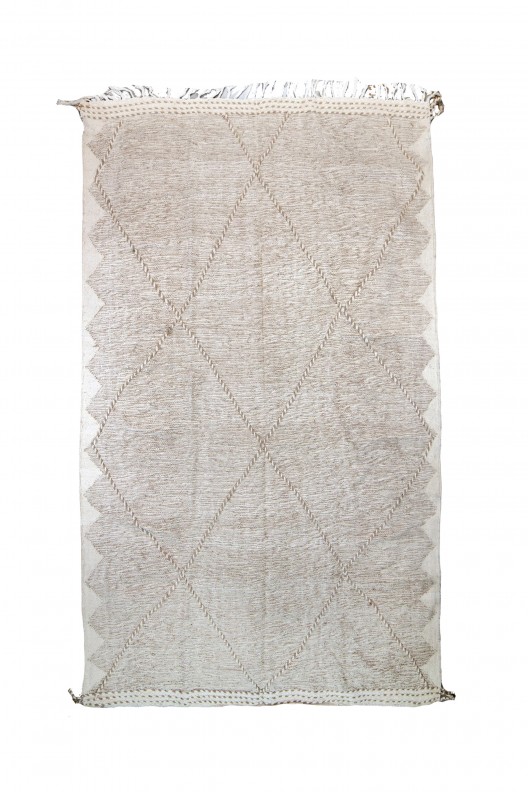 Berber Rug Beniourain -  290X190 cm - 114,17X74,8 in